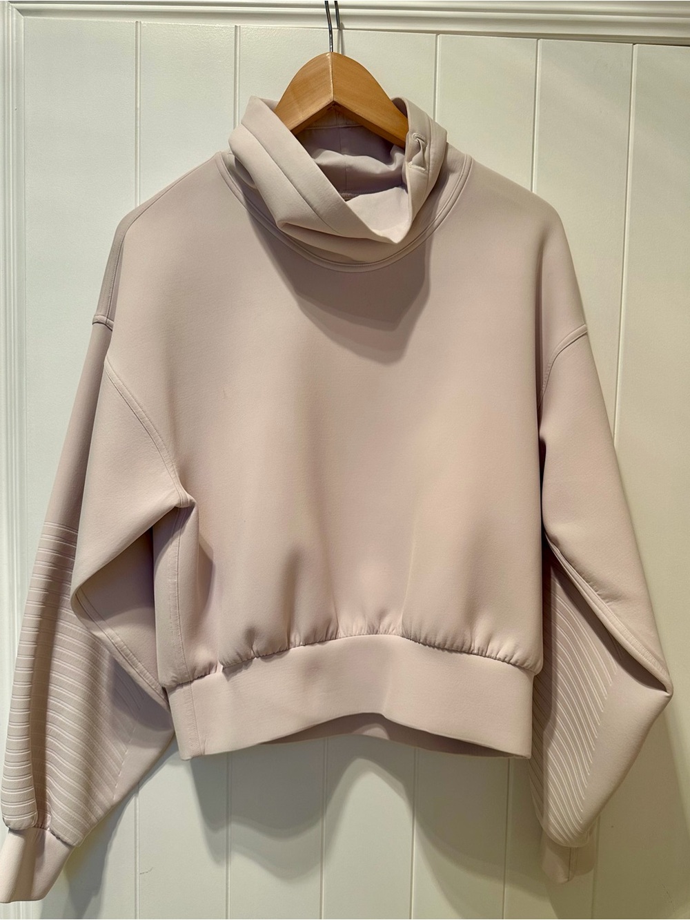 Lululemon Full Flourish Pullover